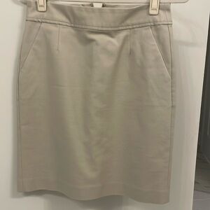 Banana Republic beige skirt - like new - worn once